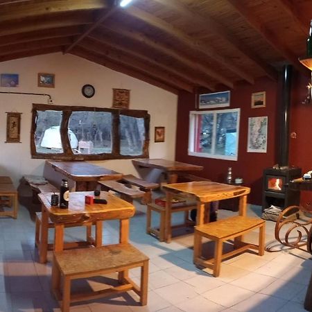 Camping Rio De Las Vueltas 厄尔查尔坦 外观 照片