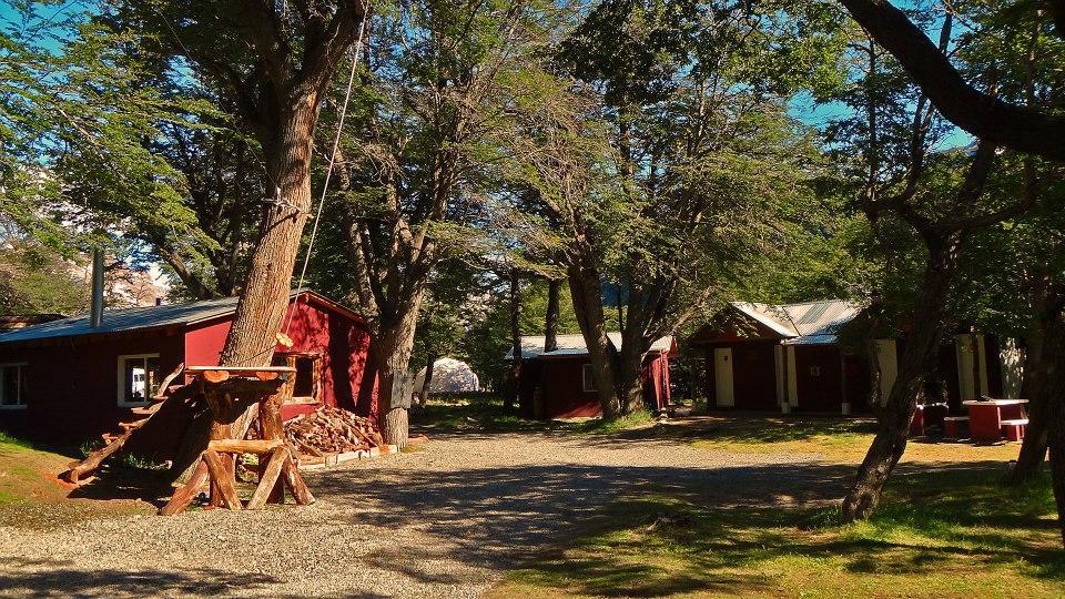 Camping Rio De Las Vueltas 厄尔查尔坦 外观 照片