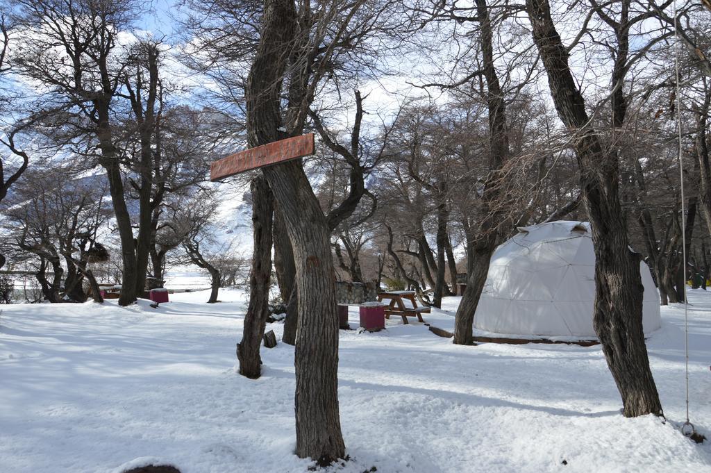 Camping Rio De Las Vueltas 厄尔查尔坦 外观 照片